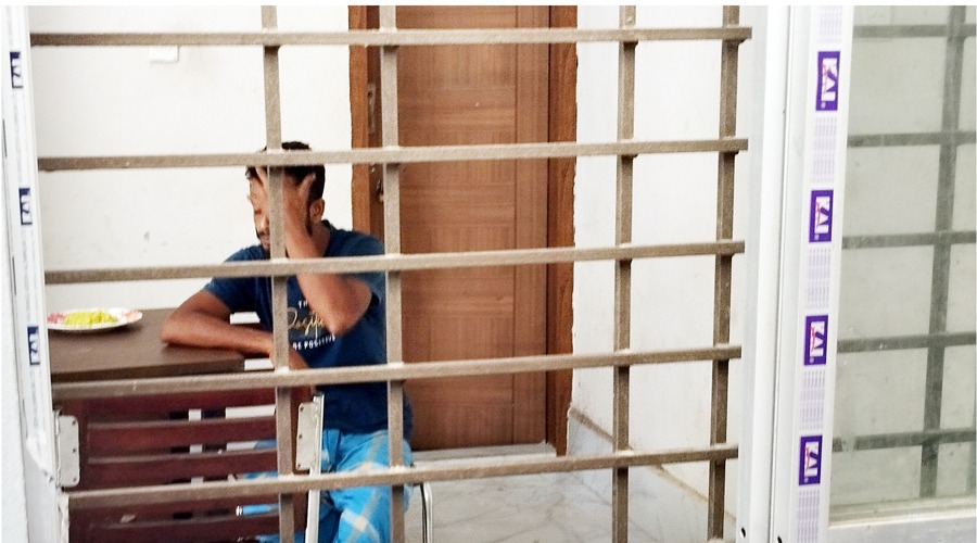 চরভদ্রাসনে গভীর রাতে গৃহবধুকে ধর্ষন: ধর্ষক গ্রেফতার