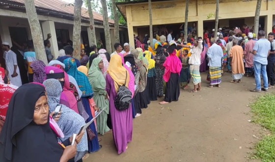 গফরগাঁওয়ে ফ্রি মেডিকেল ক্যাম্প ও ওষুধ বিতরণ