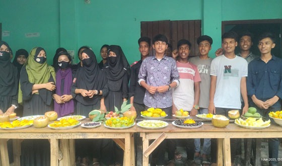 তানোরে অর্কিড স্কুল এন্ড কলেজে ফল উৎসব