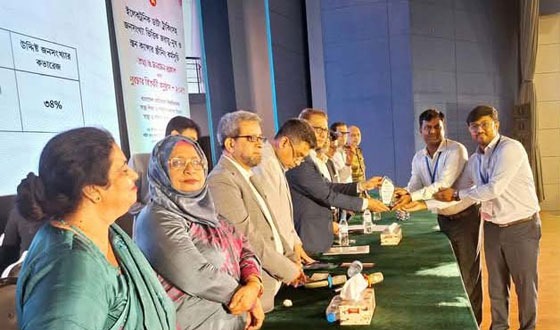 চিরিরবন্দরে স্বাস্থ্য বিভাগের জাতীয় পর্যায়ে তিনটি পুরষ্কার লাভ ও স্বীকৃতি