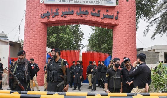 পাকিস্তানের করাচির কারাগার থেকে পালাল ২১৩ কয়েদি