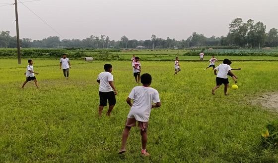 টাঙ্গাইলে সুবিধাবঞ্চিত শিশুদের প্রীতি ফুটবল ম্যাচ অনুষ্ঠিত