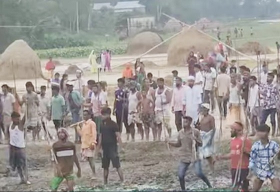 কৈলাগে ঈদের দিনে তুচ্ছ ঘটনা নিয়ে দুই পক্ষের সংঘর্ষ আহত ১০