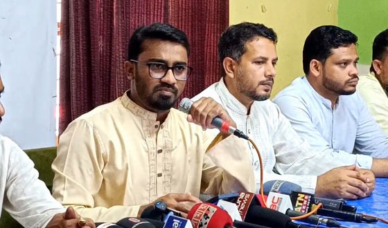 শেখ হাসিনা বাপের বেটি হয়ে থাকলে দেশে এসে রাজনীতি করুক