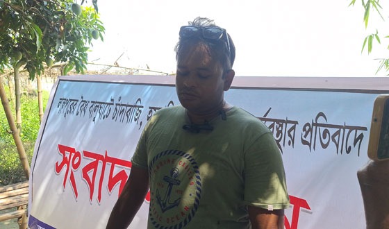 লালপুরে বৈধ বালুমহালে চাঁদা দাবীর প্রতিবাদে সংবাদ সম্মেলন