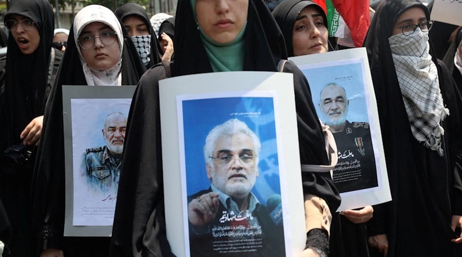 ইসরায়েলি হামলায় ইরানে বিপ্লবী গার্ড বাহিনীর ২০ জ্যেষ্ঠ কমান্ডার নিহত