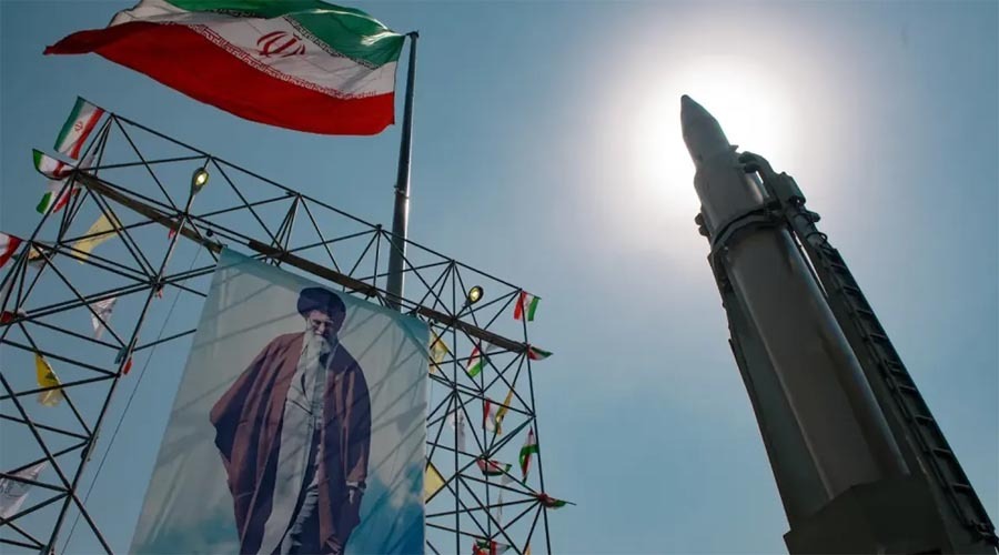 পারমাণবিক অস্ত্র বিস্তার রোধ চুক্তি থেকে বের হওয়ার পথে ইরান