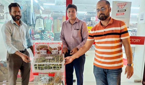 বিরলে সুপারশপ স্বপ্নের আউটলেটে সরবরাহ