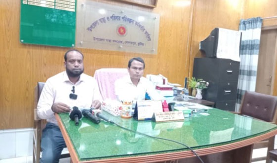 দৌলতপুর উপজেলা স্বাস্থ্য কমপ্লেক্সের চিকিৎসকদের সংবাদ সম্মেলন