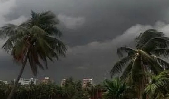 ৭ অঞ্চলে ৬০ কি.মি বেগে ঝড়ের আবাস, রয়েছে সতর্কসংকেত