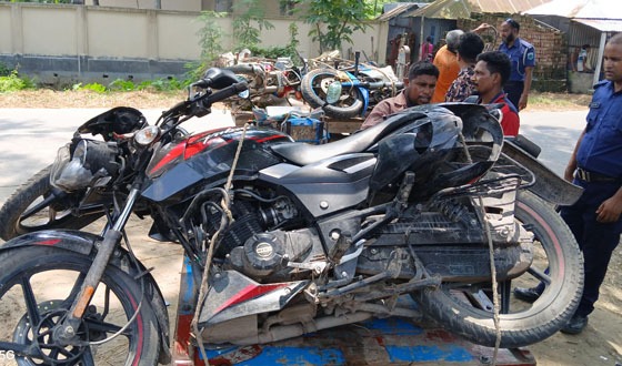 চাটমোহরে বিএনপি'র দুই পক্ষের সংঘর্ষ, আহত ১০