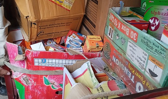 কলাপাড়ায় অনুমোদনহীন ঔষধ বিক্রির অভিযোগে বিক্রেতাকে অর্থদণ্ড