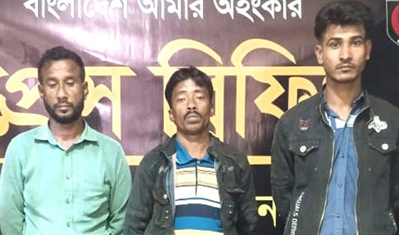 মাধবপুরে ভারতীয় গাঁজাসহ গ্রেফতার-৩