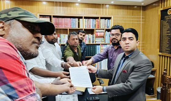 কালীগঞ্জে ইটভাটায় প্রশাসনের অভিযান ও ভাংচুর বন্ধে স্বারকলীপি প্রদান