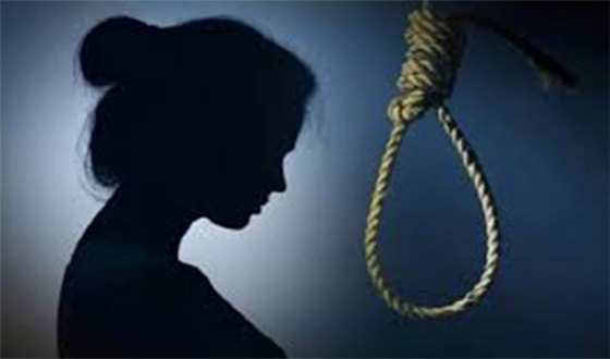 রামগতিতে ধর্ষণের বিচার না পেয়ে কিশোরীর আত্মহত্যা