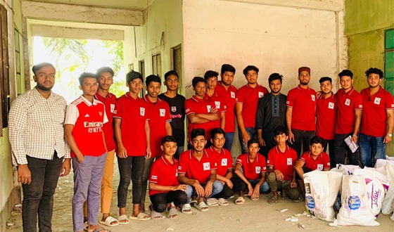 ড্রিমফিল ফাউন্ডেশনের ইফতার সহায়তা: অসহায় মধ্যবিত্তদের জন্য মানবিক উদ্যোগ