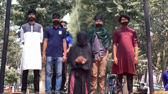 ধর্ষকদের বিচারের দাবিতে রাবিতে প্রতীকী ফাঁসি