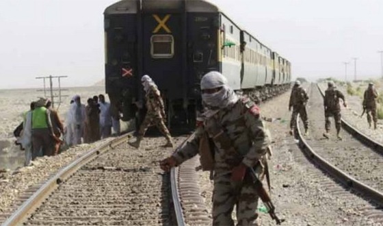 পাকিস্তানে ট্রেনে হামলা: ১০৪ জিম্মি উদ্ধার, সশস্ত্র ১৬ নিহত
