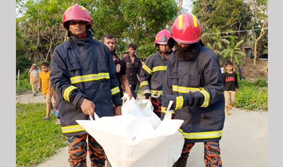 মতলবে বসতঘরে আগুন, ভারসাম্যহীন যুবক নিহত