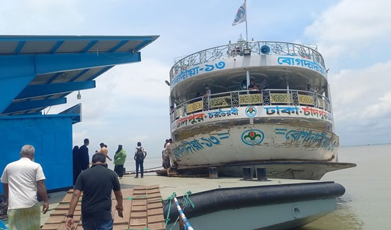 চাঁদপুর-ঢাকা নৌ রুটে ফিটনেসবিহীন লঞ্চ চলবে না