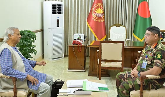 সেনাপ্রধানের সৌজন্য সাক্ষাৎ প্রধান উপদেষ্টার সঙ্গে