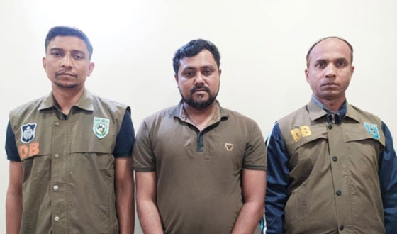 রংপুরে নিষিদ্ধ ছাত্রলীগ নেতা গ্রেফতার