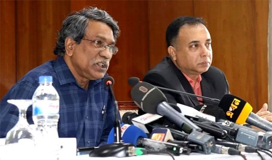 সংস্কার না হলে আবারও স্বৈরতন্ত্র ফিরে আসবে: আলী রীয়াজ