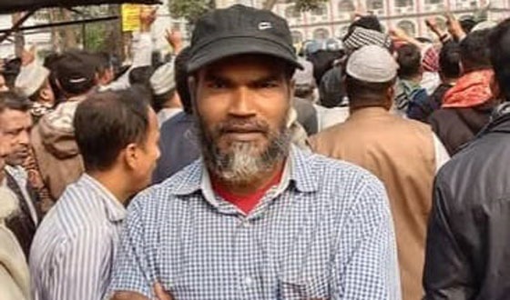 কুপ্রস্তাবে রাজি না হওয়ায় চুরির অপবাদে গৃহবধূকে মারধর