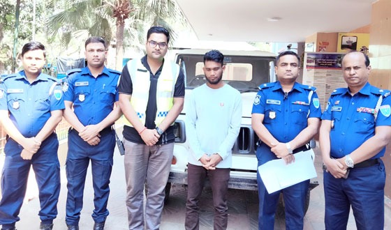 শ্রীমঙ্গলে গাড়িচোর গ্রেফতার