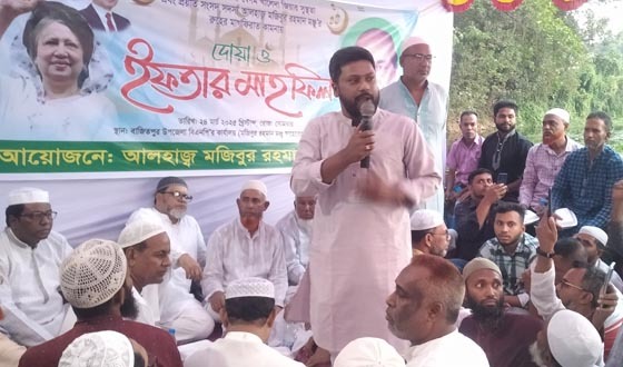 বাজিতপুরে বিএনপি নেতা মামুনের ইফতার পার্টি