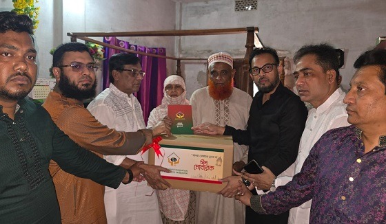 বেনাপোলে শহীদ আব্দুল্লাহর পরিবারকে তারেক রহমানের ঈদ উপহার