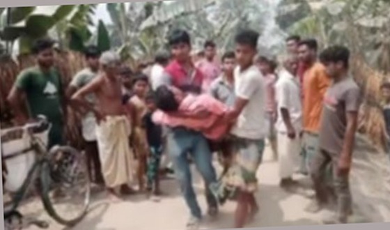 বাংলাদেশি যুবককে পিটিয়ে হাসপাতালে পাঠালো ভারতীয় নাগরিকরা