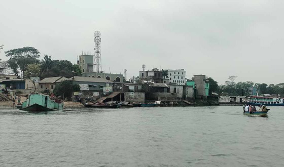 ধনাগোদা নদী কালীপুর -চরকালীপুর পাড়াপাড়ে নৌ সীমানায় ডাকাতির শঙ্কা