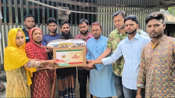 জুলাই বিপ্লবে নিহত শহীদ মো. বাবুলের পরিবার পেল ঈদ উপহার