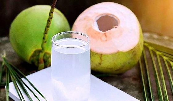 গরমে ডাবের পানি পান করবেন যে কারণে