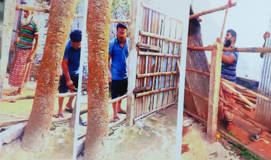 ভেড়ামারায় এক দিনমজুর’র বসতবাড়ি ভাংচুর করে জমি দখল