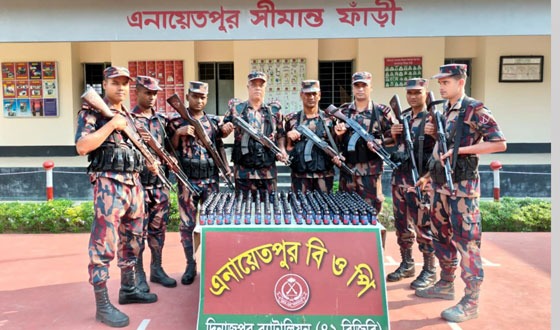 বিরলে ২২৫ বোতল মালিক বিহীন ফেন্সিডিল উদ্ধার