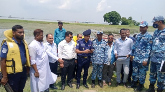 মতলবে নিষেধাজ্ঞা না মানায় জব্দকৃত ৭টি জেলে নৌকা নিলামে বিক্রি