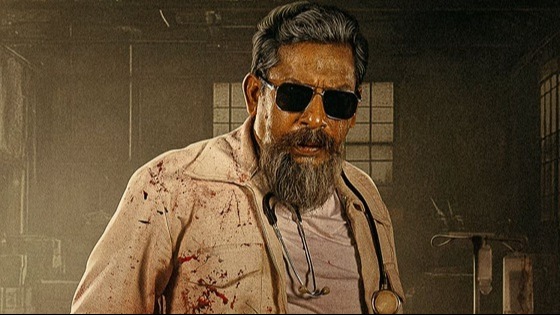 ‘ইনসাফ’র পোস্টারে ভিন্নরূপে ধরা দিলেন মোশাররফ করিম