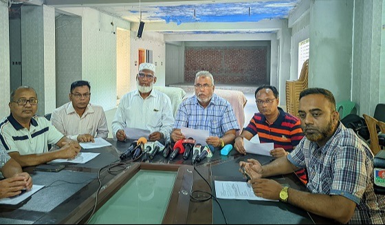 আগামী ৭ দিনের মধ্যে মহাসড়কে চলাচল বন্ধ দাবি