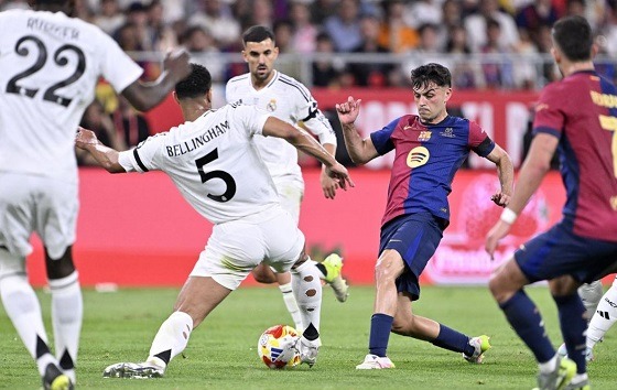 চ্যাম্পিয়ন্স লিগ থেকে বিদায়ের পর রিয়ালের বিপক্ষে ম্যাচের দিকে নজর বার্সার