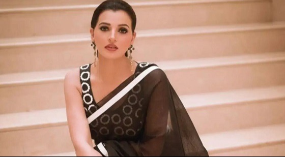 কানে বাংলাদেশের প্রতিনিধিত্ব করবেন বর্ষা