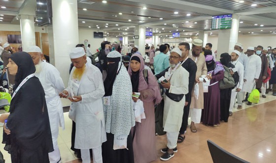 সিলেট থেকে হজ্ব ফ্লাইটে ৪১৮ জন যাত্রী মদিনার উদ্দেশ্যে যাত্রা