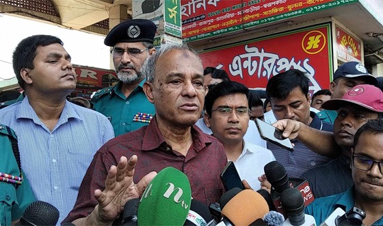 বিজিবির সঙ্গে জনগণ-সাংবাদিকদের সহযোগিতা দরকার: স্বরাষ্ট্র উপদেষ্টা