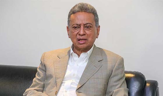 ‘ক্ষমতার বৈধতা নেই, তবু বড় সিদ্ধান্ত নিচ্ছে সরকার’: আমীর খসরু