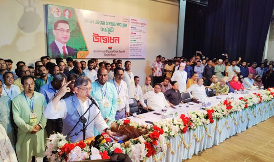 নির্বাচনের কথা বললেই সরকার অখুশি হয়: সালাউদ্দিন আহমেদ