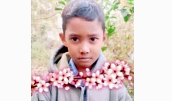 বড়াইগ্রামে নির্মানাধীন রাস্তার মাটি চাপায় শিশুর মৃত্যু