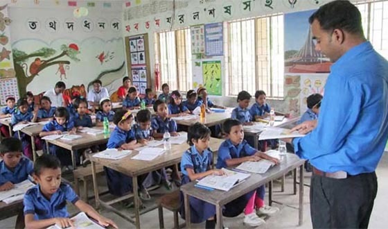 শ্রেণিকক্ষে নেই শিক্ষক, আন্দোলনে অচল প্রাথমিক শিক্ষা