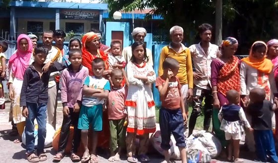 মুজিবনগরে আরও ৩০ জনকে ঠেলে দিল বিএসএফ