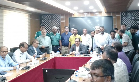 প্রধান উপদেষ্টা ফিরলেই সচিবালয়ে বিক্ষোভের বিষয়ে সিদ্ধান্ত হবে: ভূমি সচিব